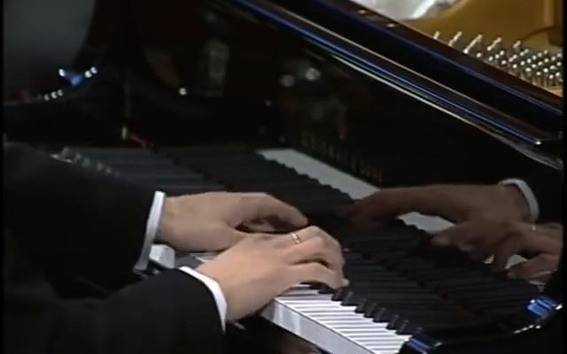 音乐永恒-李云迪钢琴生涯经典作品回顾（整理中） - 005 - 2000肖赛决赛 肖邦第一钢琴协奏曲