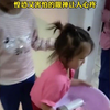 5岁留守女童第一天端着盆子去打水，惶恐又害怕的眼神让人心酸