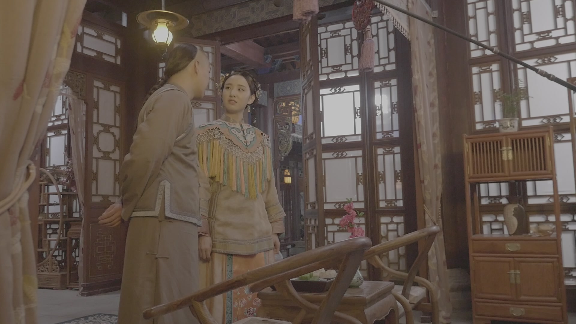 那年花开月正圆,春杏(许芳铱)福来(尹晨迪)撕嘴