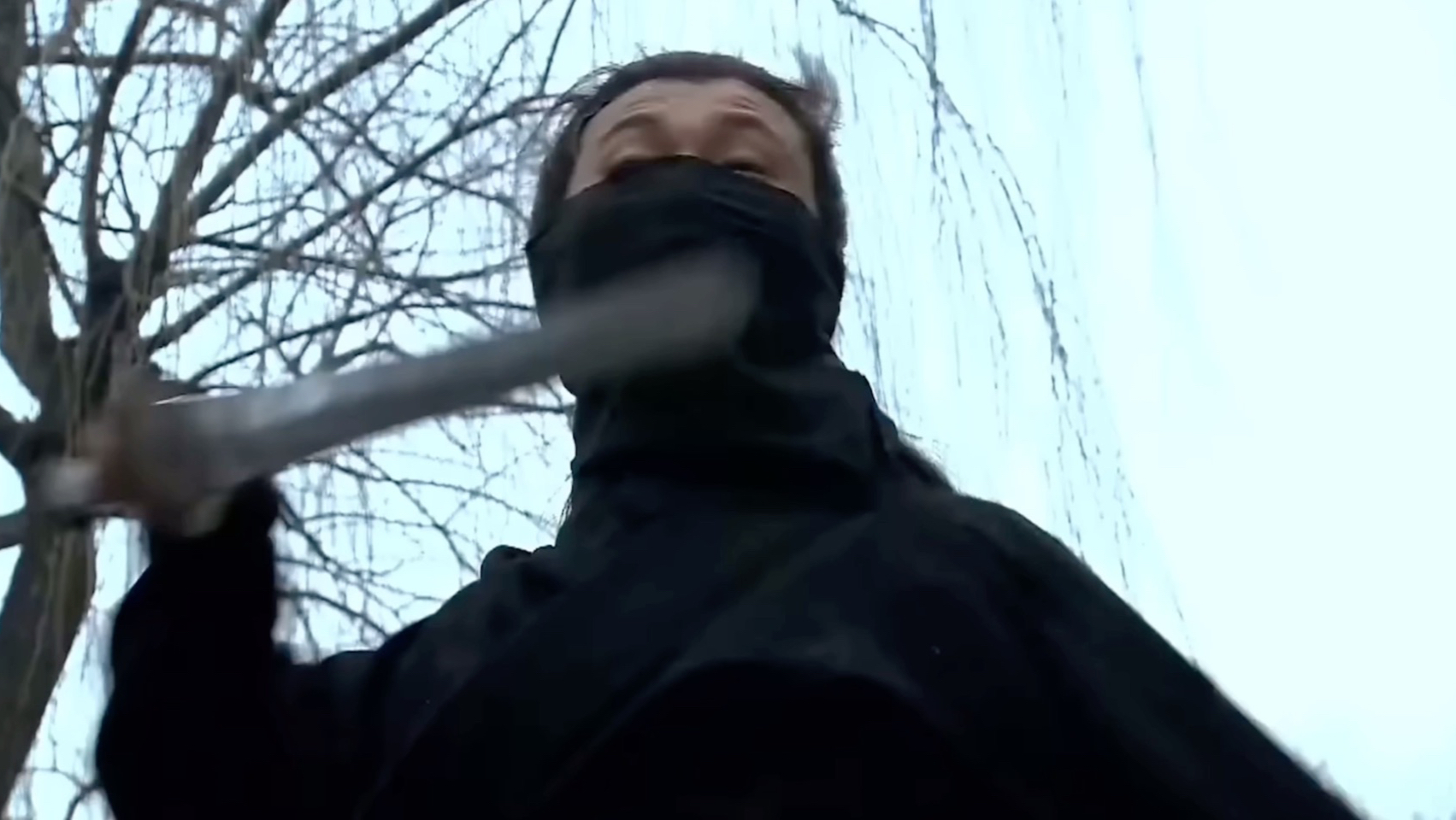 蒙面小帅刺杀不成反被一剑秒杀