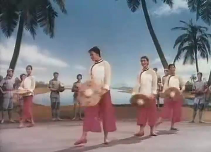 1964年革命现代芭蕾舞剧《红色娘子军》插曲《万泉河水清又清》