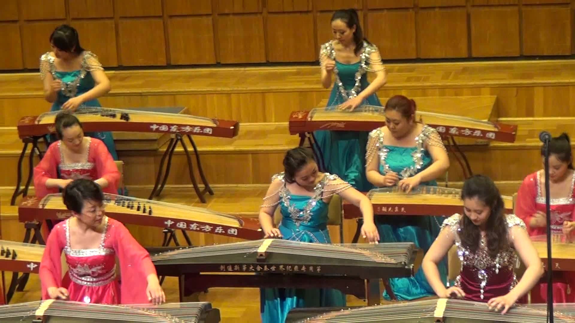 谁家乐团那么厉害？在李斯特音乐学院用中国乐器弹奏《匈牙利舞曲》啊？