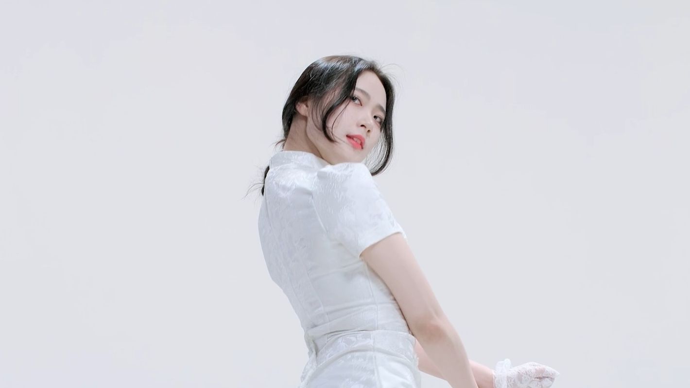郑仁 miniskirt 白旗袍