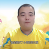 8岁男孩被扒光衣服，绑树上用高温铁勺折磨，只因偷吃他家饼干