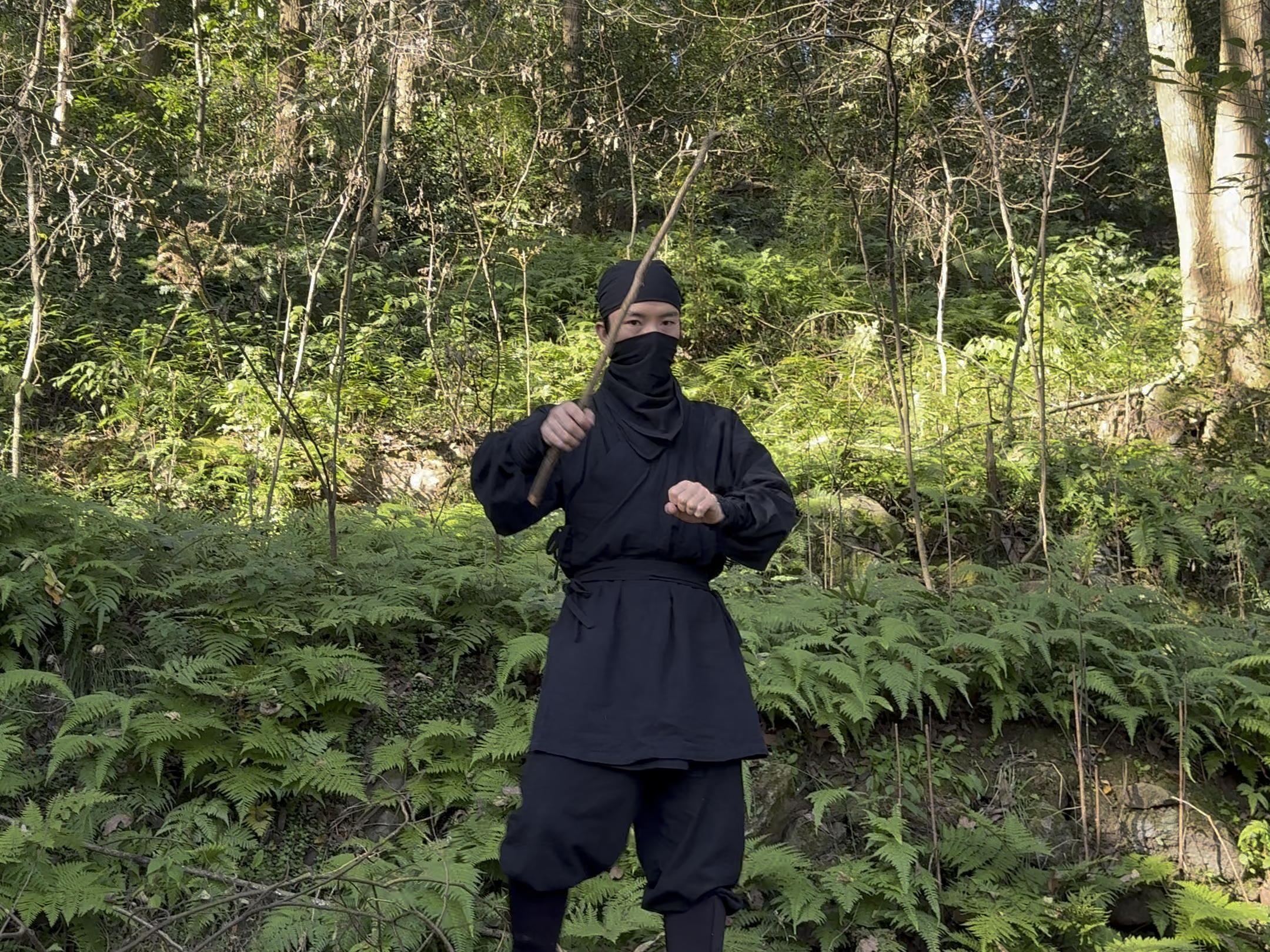 黑衣人在秘密基地练习