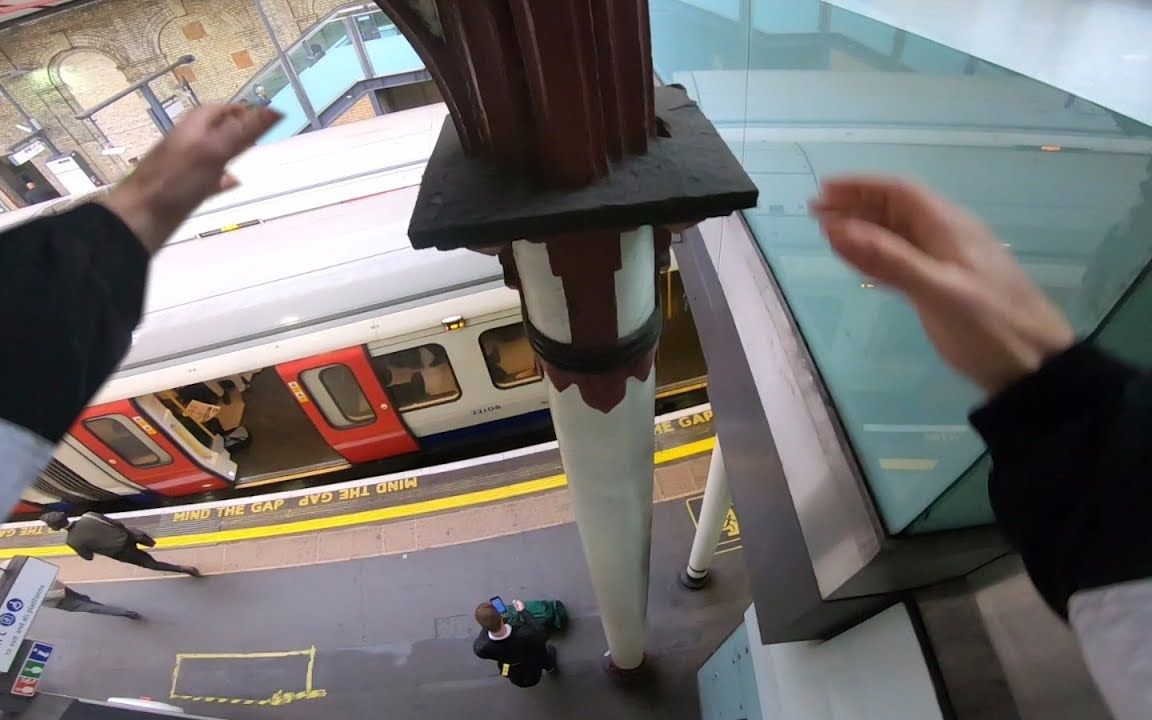 【STORROR#320】和伦敦地铁竞速 第一视角跑酷