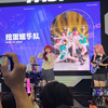BW展台演出《吉他,孤独与蓝色星球
