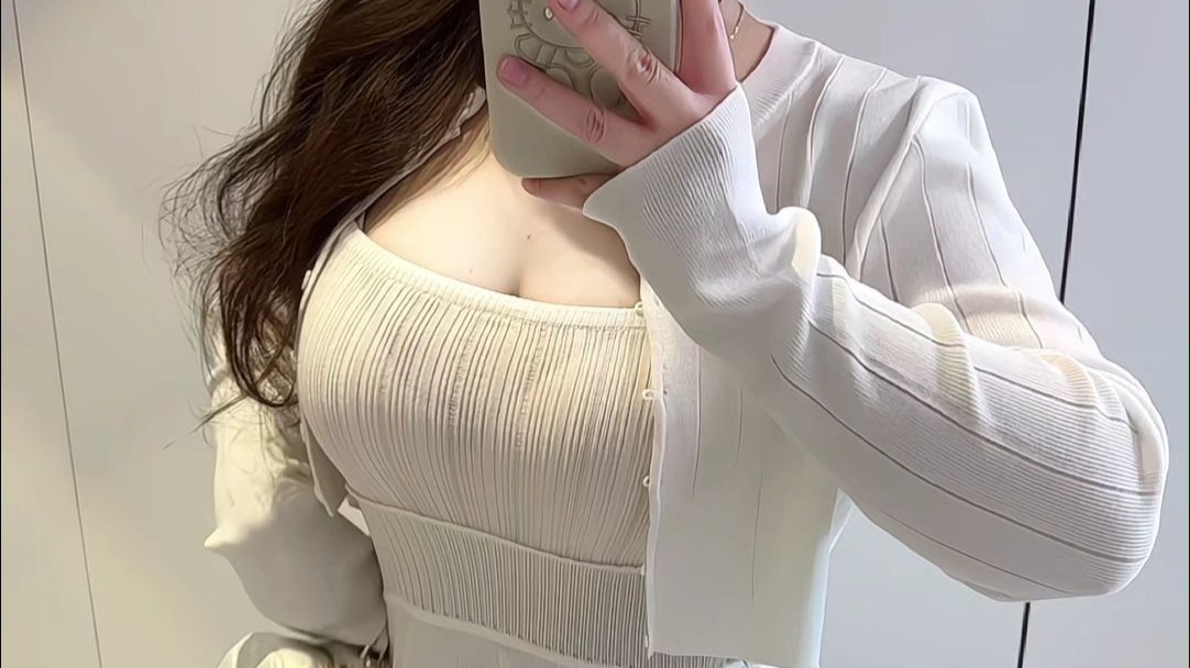 微胖女孩也能很性感