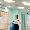 《维族小姑娘》镜面