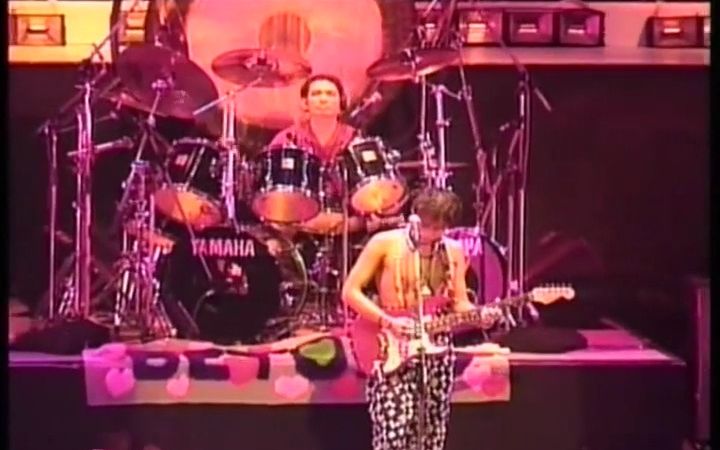 BEYOND-光辉岁月 KTV伴奏 去人声转MP4