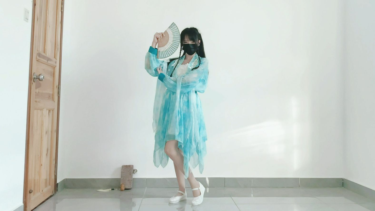 【盹盹】马步摇