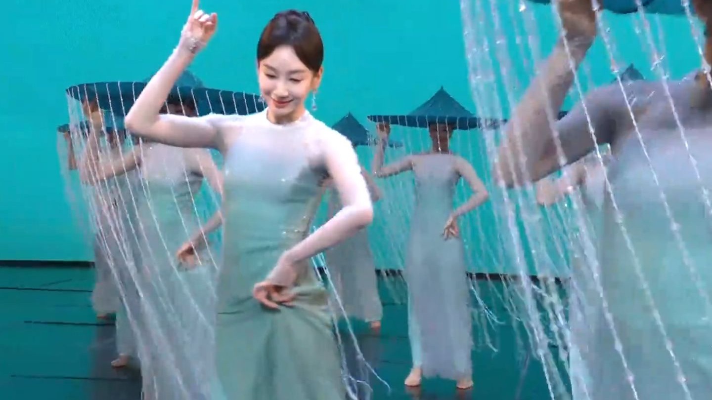 【2026央视马年春晚】孟庆旸《喜雨》