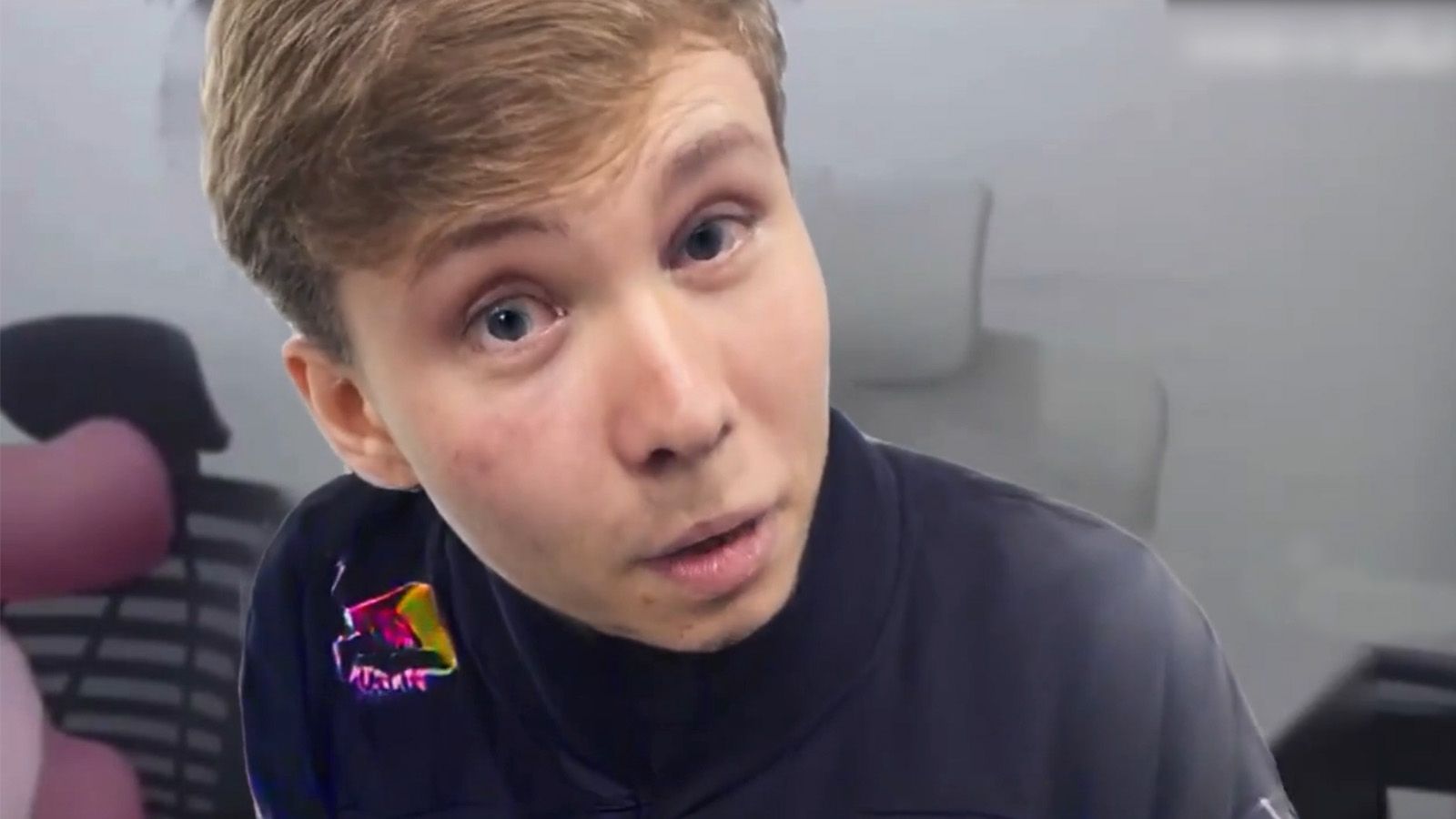 队友是人机怎么赢？回答我！