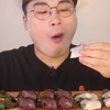 Donkey 吃小勾儿茶糕紫色白色绿色三种