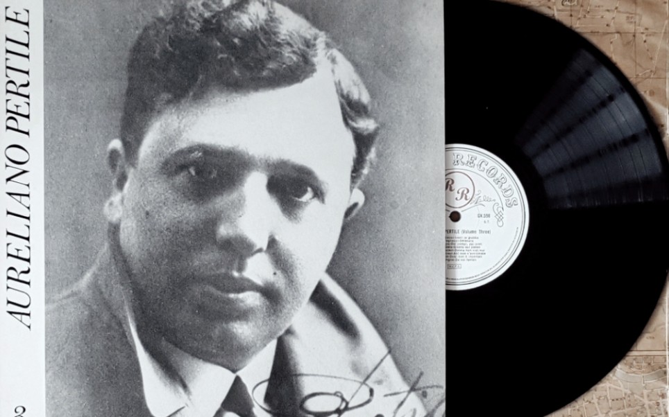 托斯卡尼尼最喜爱的男高音：Aureliano Pertile演唱普契尼、乔尔达诺、马斯卡尼、奇莱亚、博伊托、莱昂卡瓦洛和瓦格纳的一组意德歌剧选曲