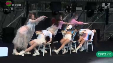 【红蓝音乐节】孟美岐 蒋申 陈怡凡 张溪 <em class="keyword">江璟儿</em> 周雪《撑腰》