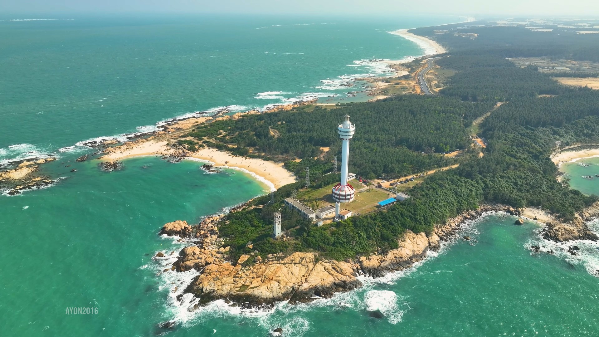 海南文昌木兰湾灯塔航拍视频4K_大疆御三