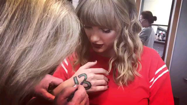 taylorswiftins动态rep巡演第十三场纹身留念