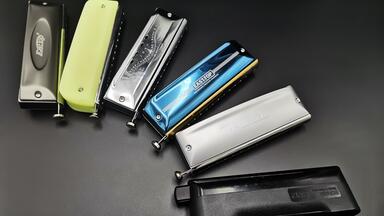 拒绝被洗脑！客观展示6支<em class="keyword">半音阶口琴</em>（先行者255<em class="keyword">口琴</em>追梦人演奏者天琴座CX12<em class="keyword">口琴</em>）它们之间音色差异你的感受是？欢迎评论区留言