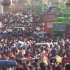印度新冠疫情，人群大量聚集。