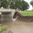 讷河 ：强降雨交通受阻 水毁路段抢修进行时
