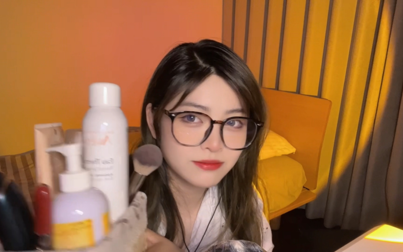助眠|圆梦!学渣周五晚上帮美女同桌做美容!轻语/沉浸式护肤-SherrySleepy开始睡觉-SherrySleepy开始睡觉-哔哩哔哩视频