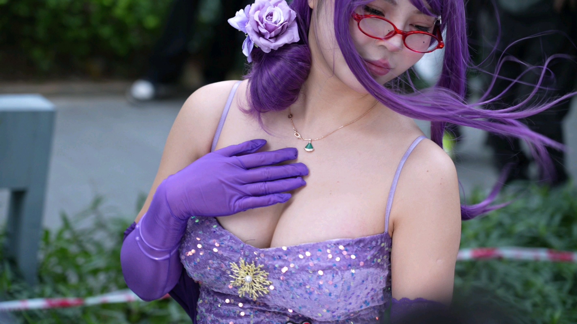 【Lishi's Fan-Made Purple Dress】- Yiyi asks: Do you prefer black or white? (Major Spoiler Version)