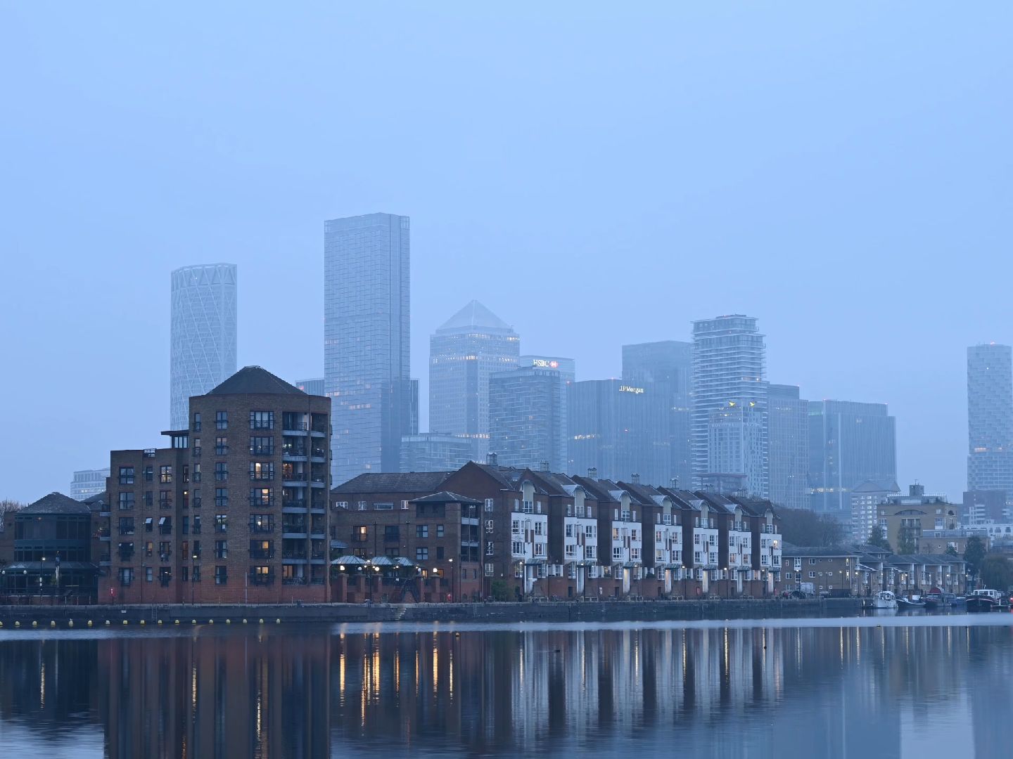 【无版权空镜素材】现代城市建筑群