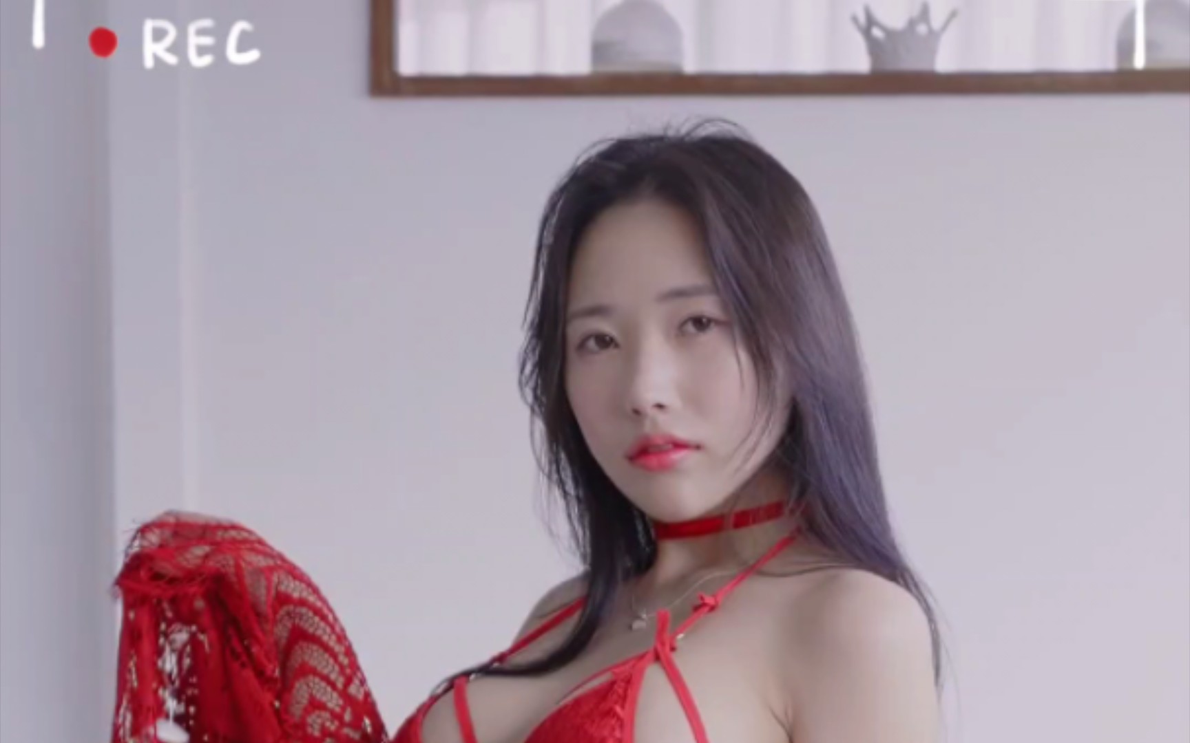 A good cousin of the rounded, pure desire red and white bra wear!