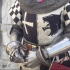 骑士老爷，更衣了！当你穿上14世纪末期的骑士盔甲。