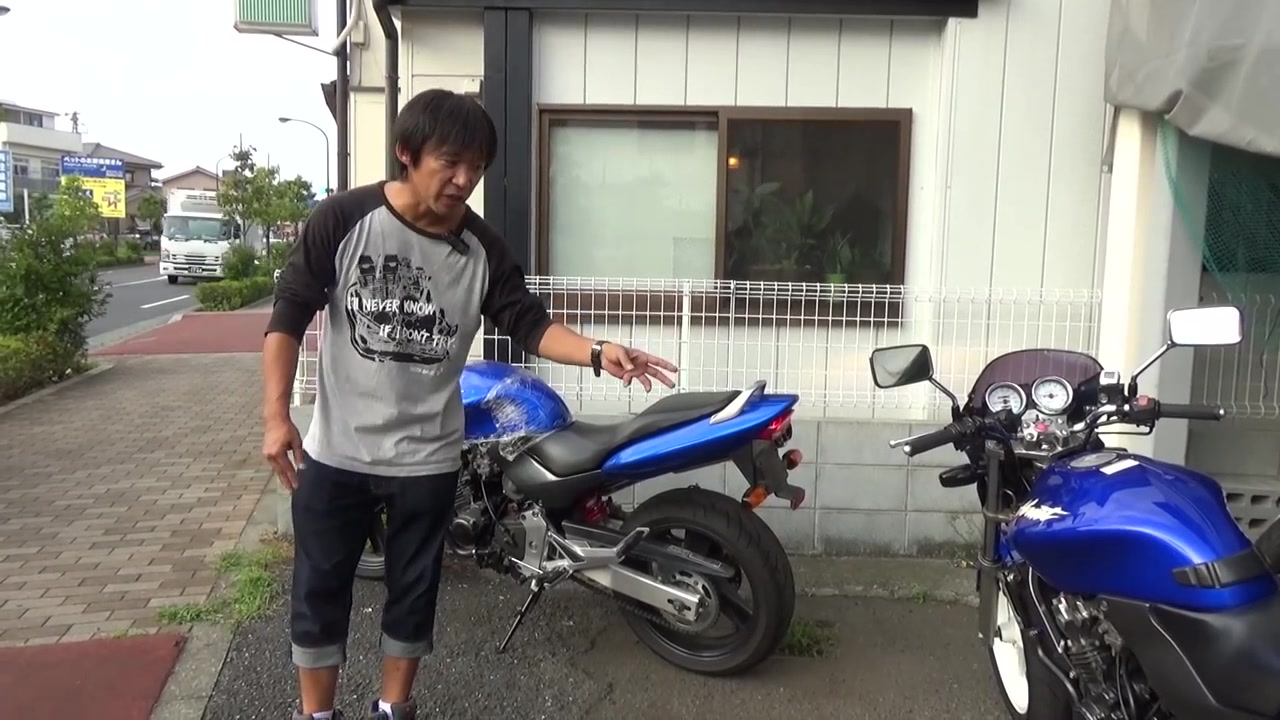 本田小黄蜂 hornet250 3万km与8万km发动机声音对比