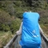4个法国游客在新西兰吊桥上翻坠 @柚子木字幕组