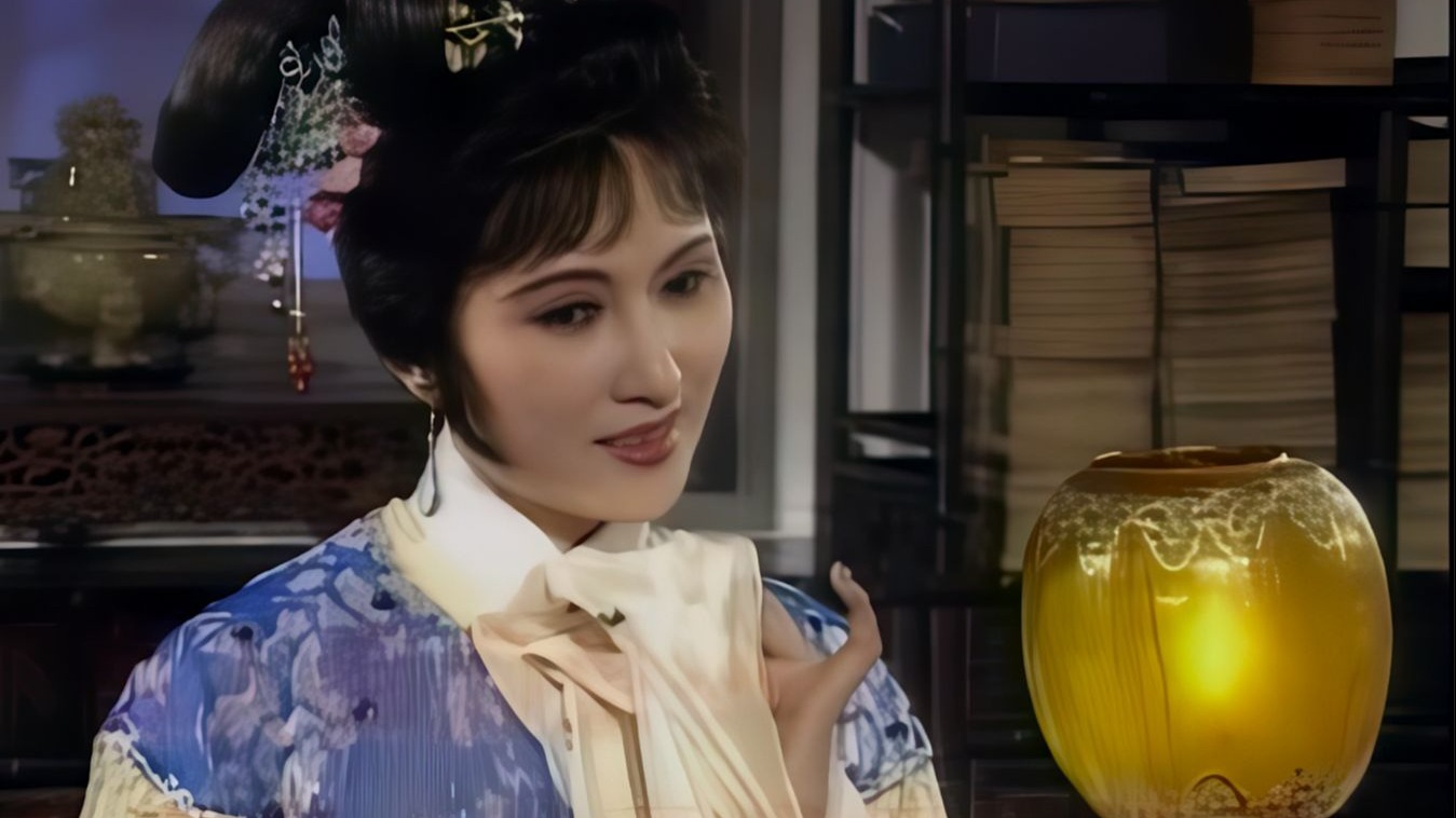 高清修复单仰萍1994年经典MV《红楼梦-劝黛》1994年的美人发行了MV《心曲》