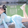 “没想到小师妹这么会玩鞭子捏