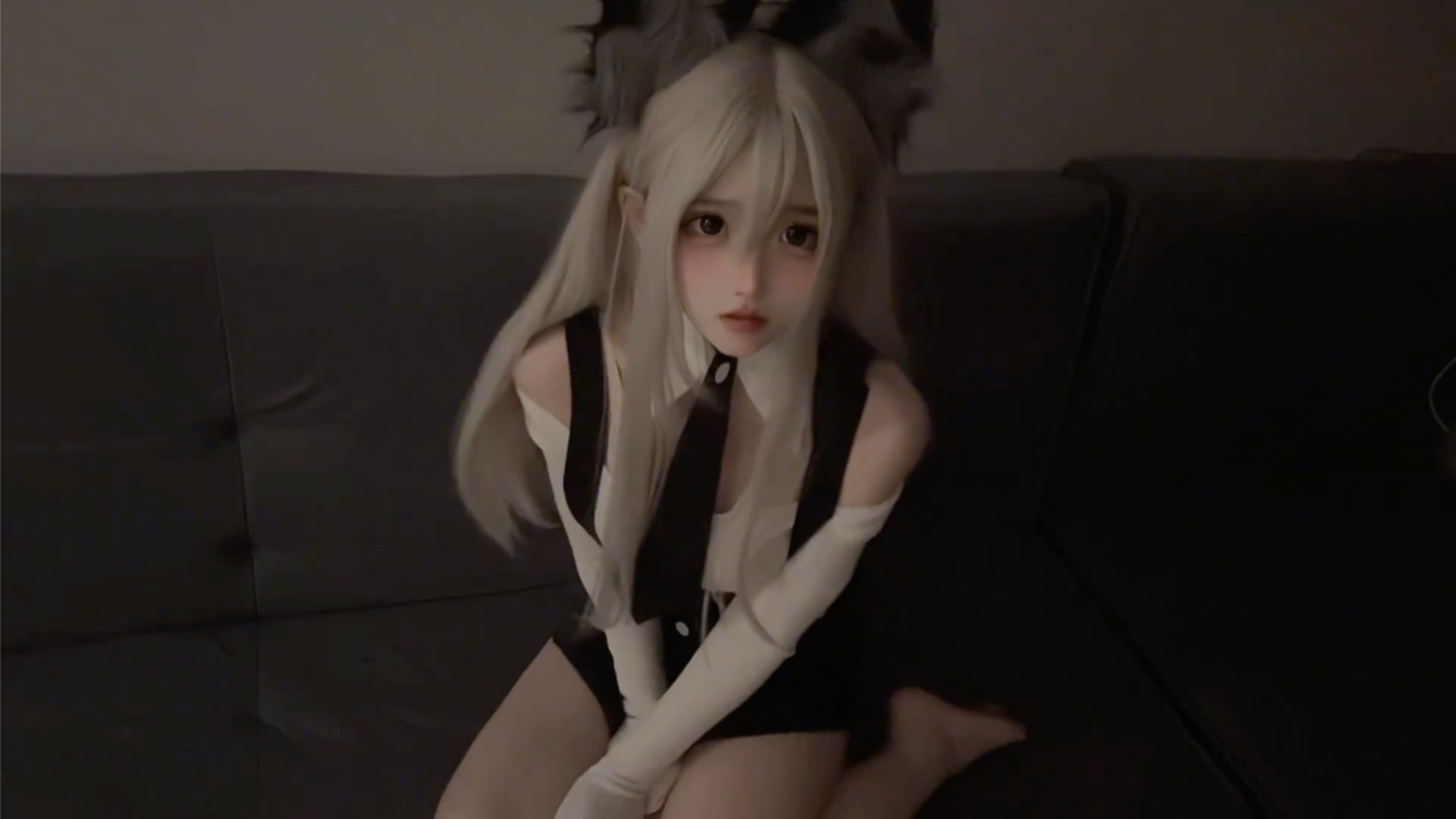 So cute cat women are too seductive! Sexy and seductive.