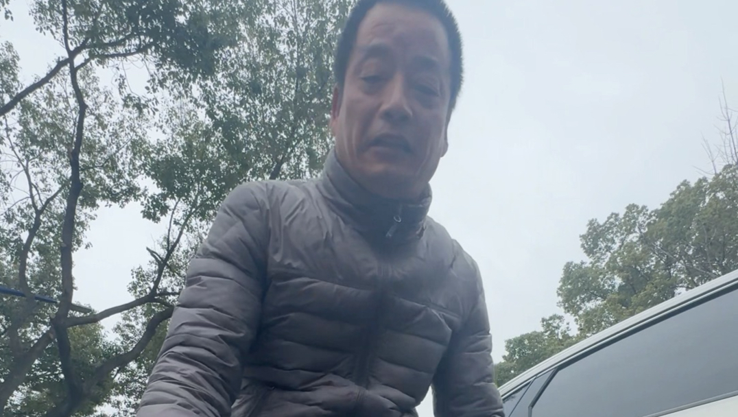 挑战打车过马路