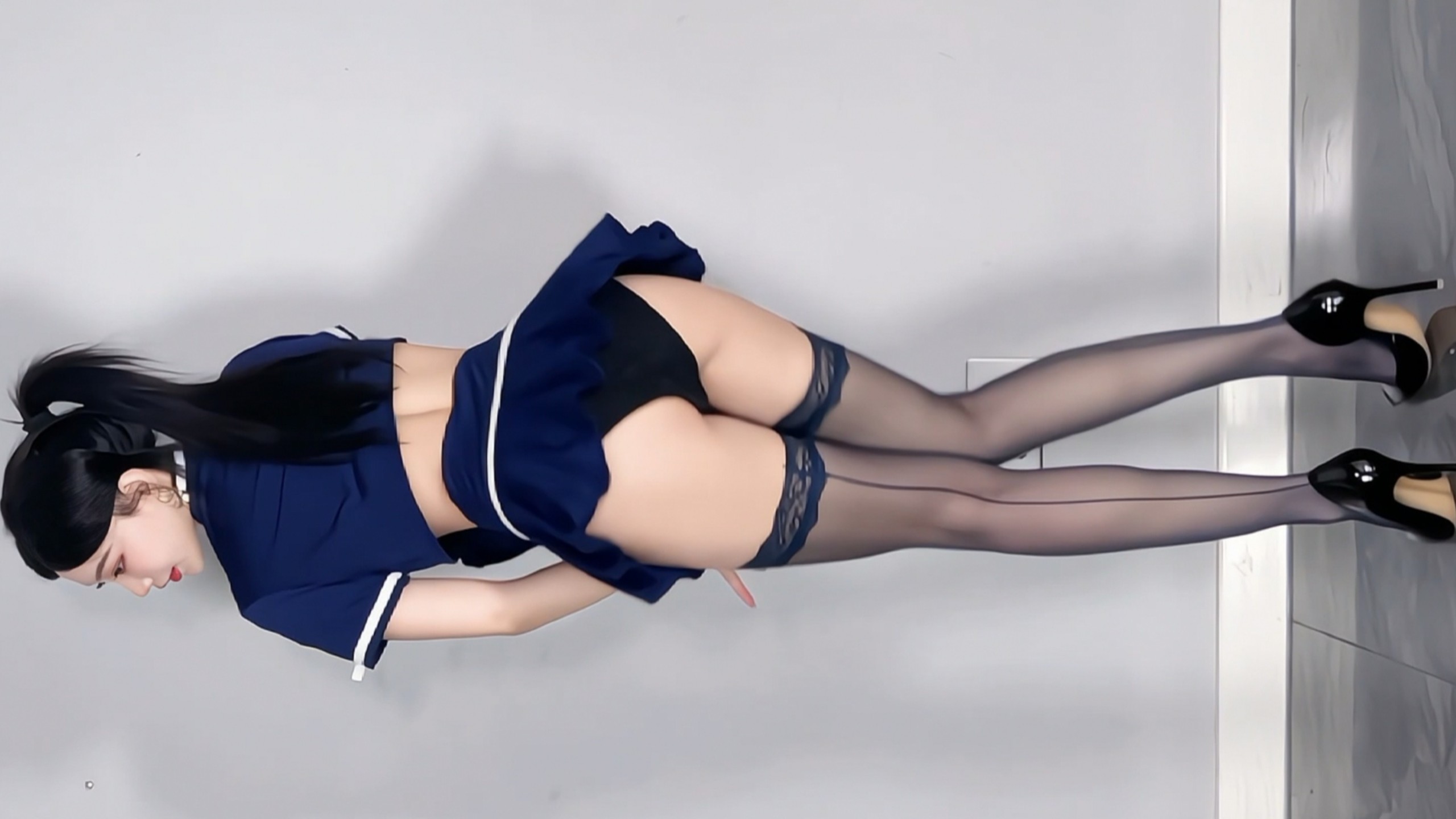 库卡一 全面屏拉近