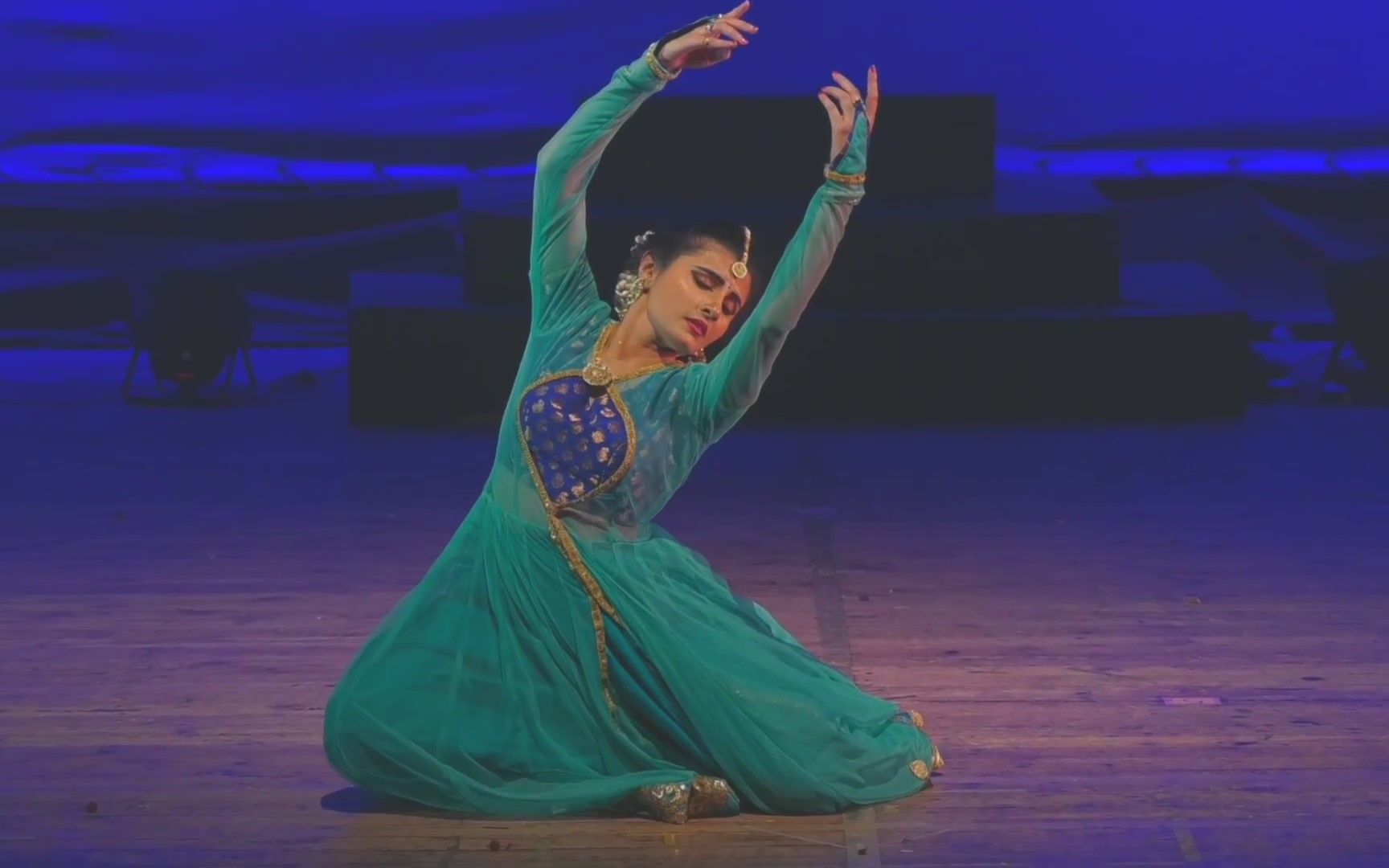 【印度古典舞】绝赞的现场演出：悼念逝去恋人的哀歌（原创翻译）