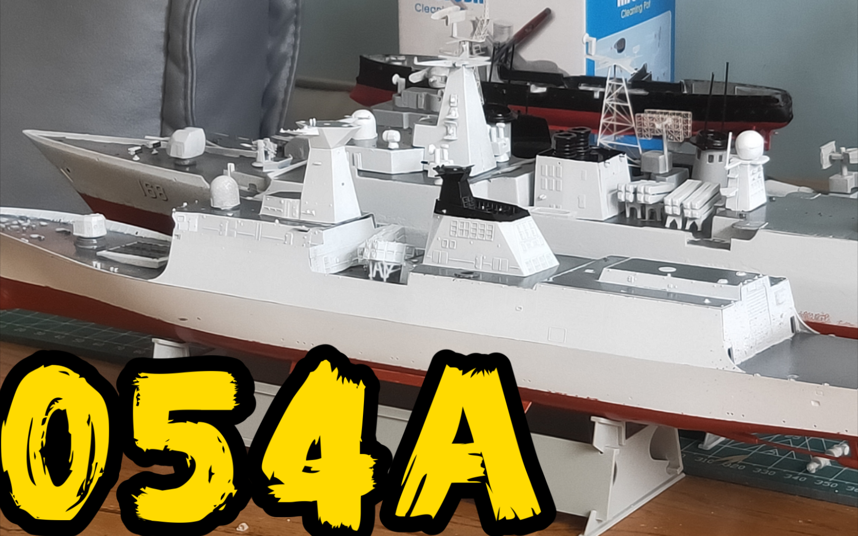 [054A] 1/350中国海军054A型护卫舰衡阳舰制作进度更新，安装雷达、电子战系统，加装栏杆