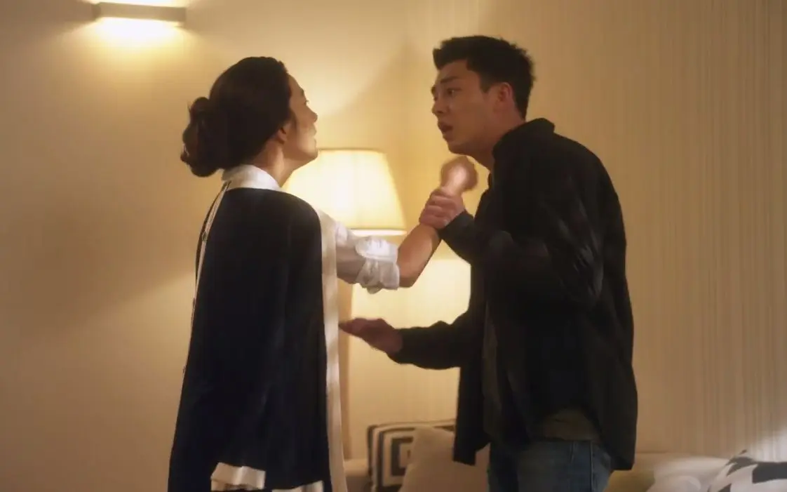 【密会丨金喜爱×刘亚仁】ep08片段-惠媛吃醋并吐露心声“优雅的奴婢”@琴房