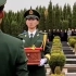 王成龙烈士葬礼，战友这一举动，瞬间泪崩了！