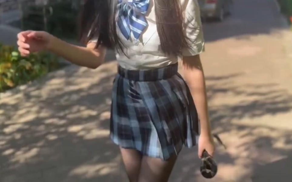 You'll get a great turnout when you wear black silk.