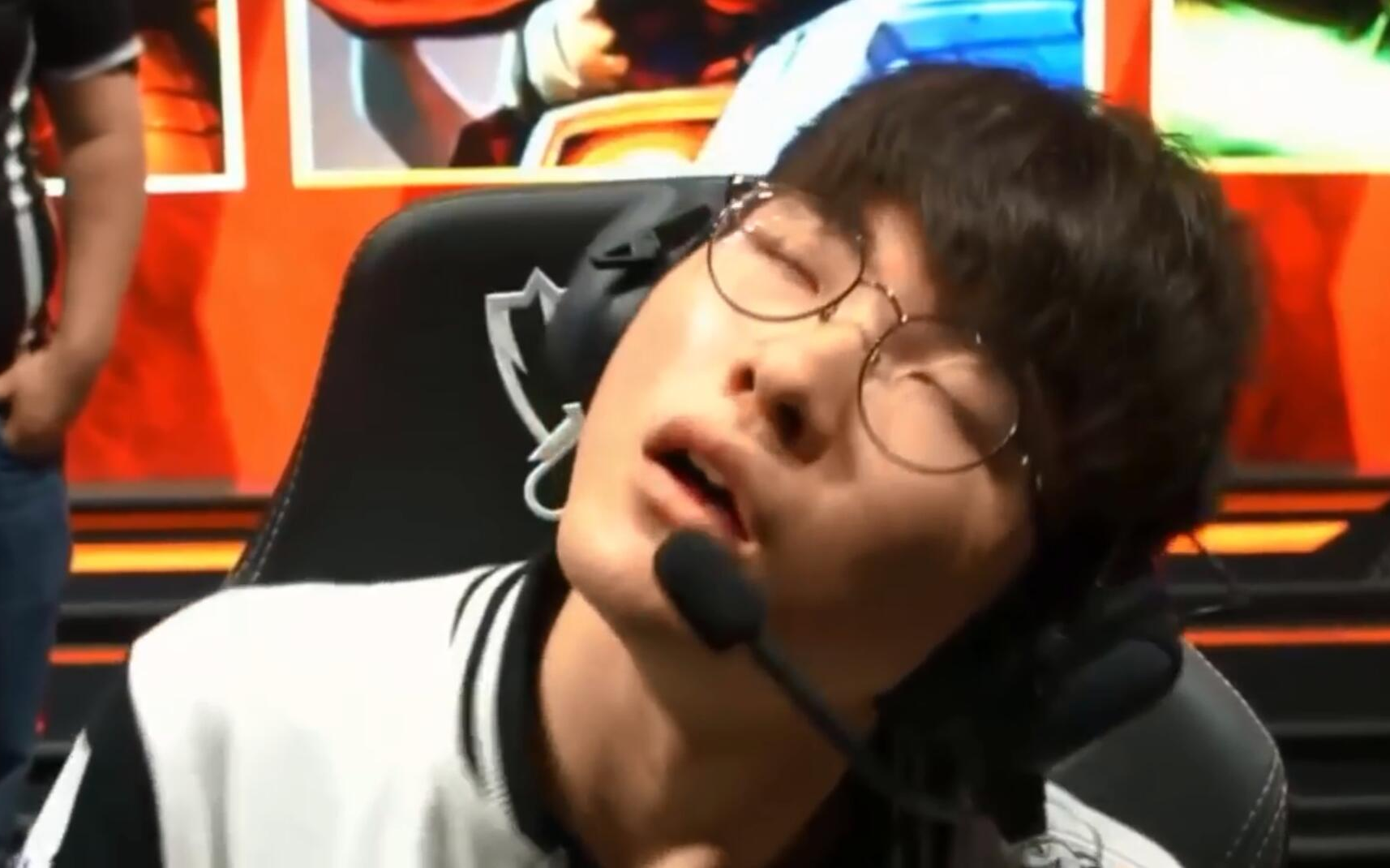 大魔王faker的可爱搞笑时刻
