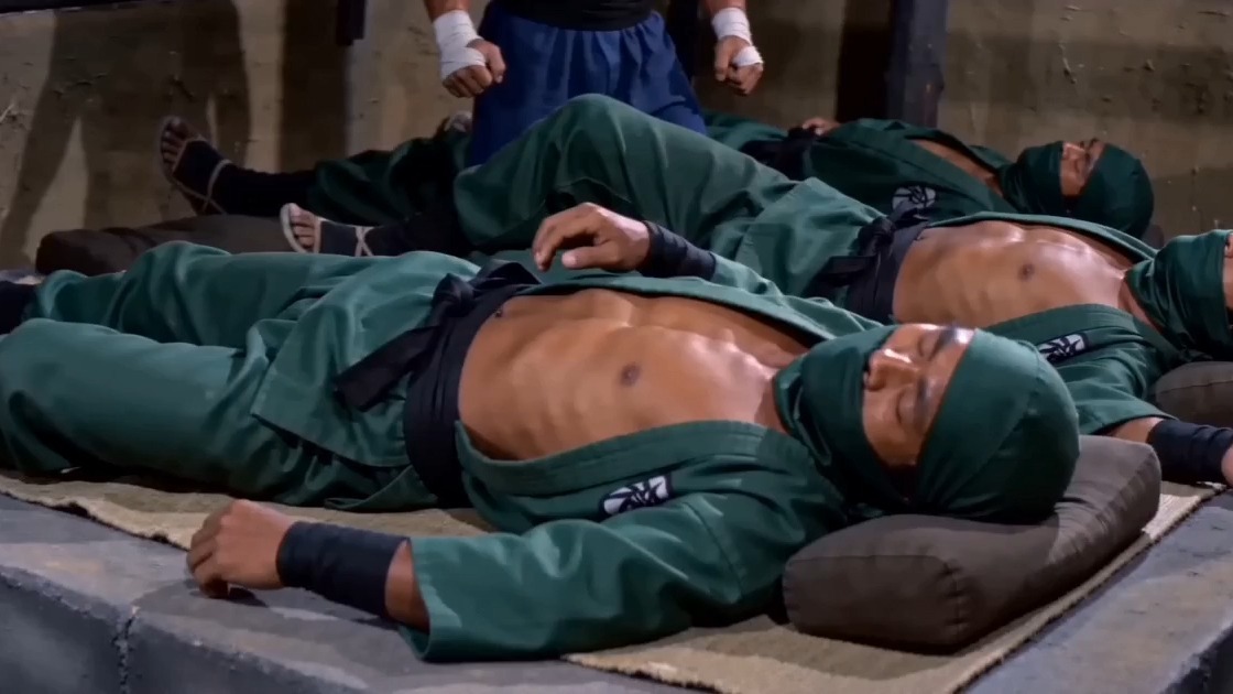 守卫都没了还在睡唉