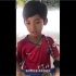会15国语言的柬埔寨推销小男孩 看完要珍惜自己所拥有的