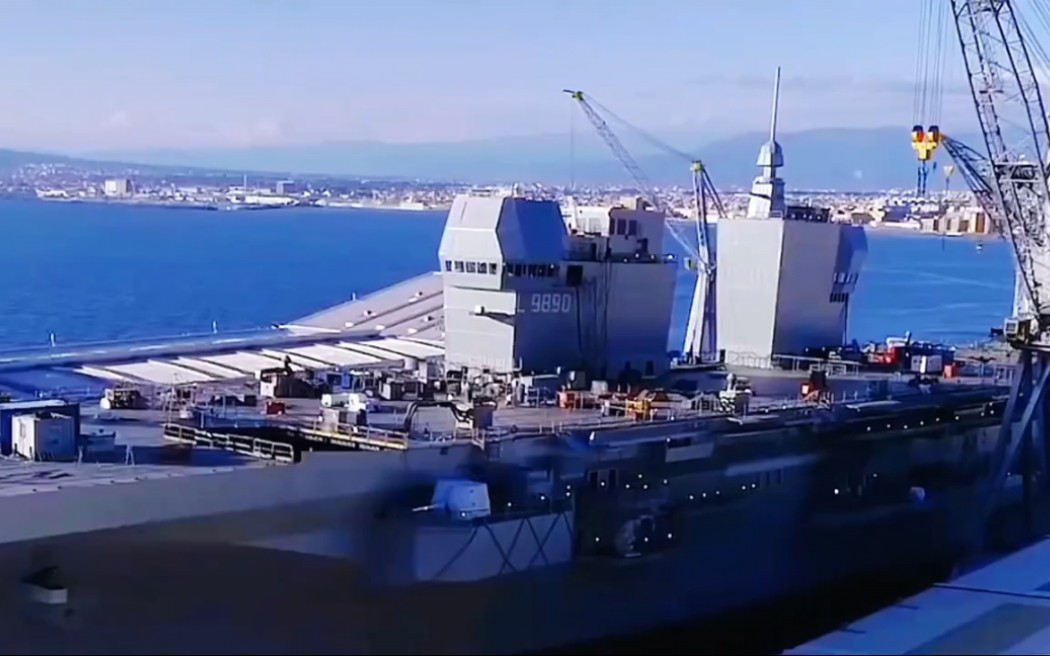 欧洲最大的两栖攻击舰——意大利迪里雅斯特号