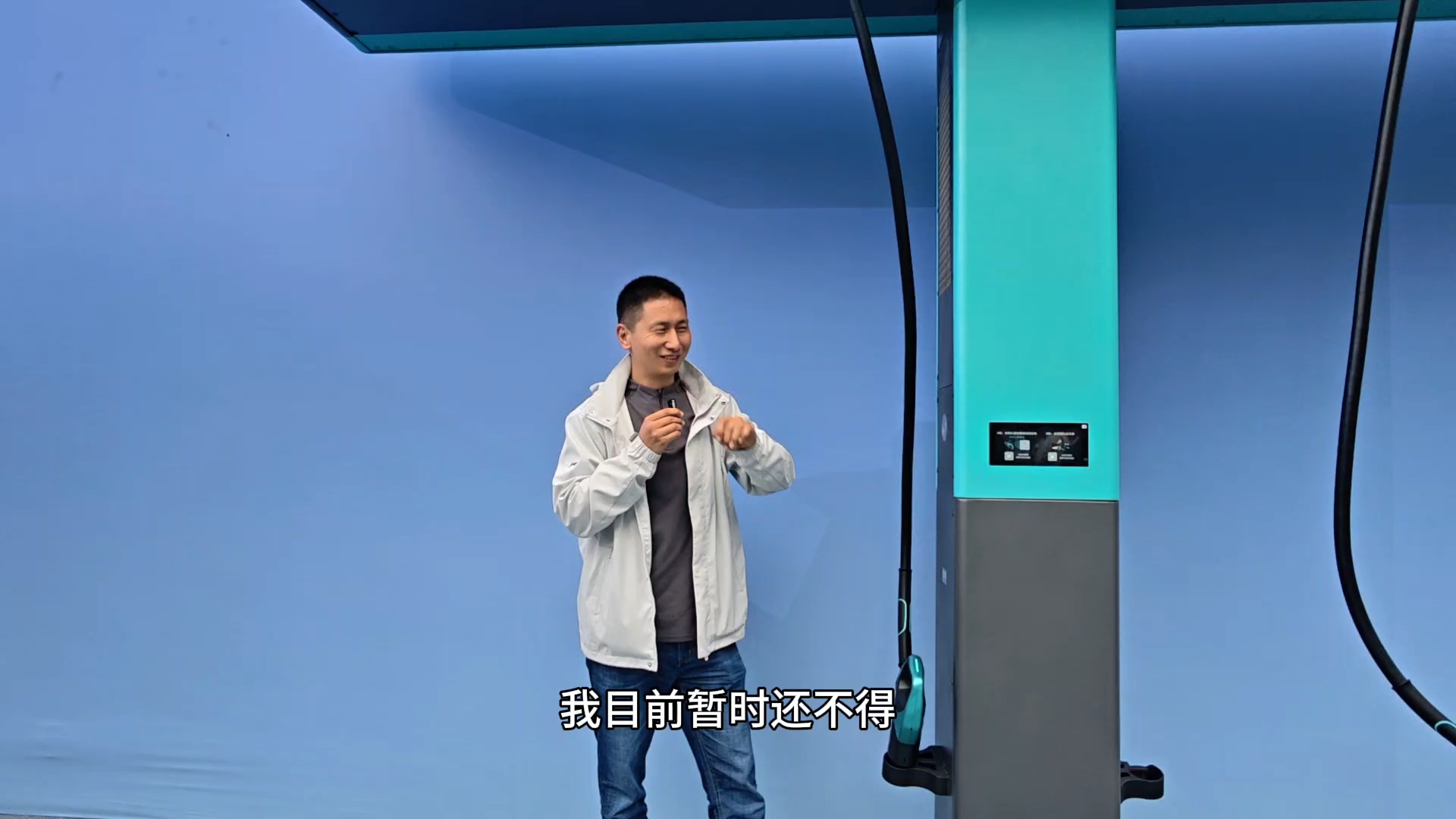 比亚迪闪充在颠覆行业改变世界，攻克下是这一代人的上冈岭#比亚迪今晚发布二代刀片及闪充 #比亚迪第二代刀片电池来了