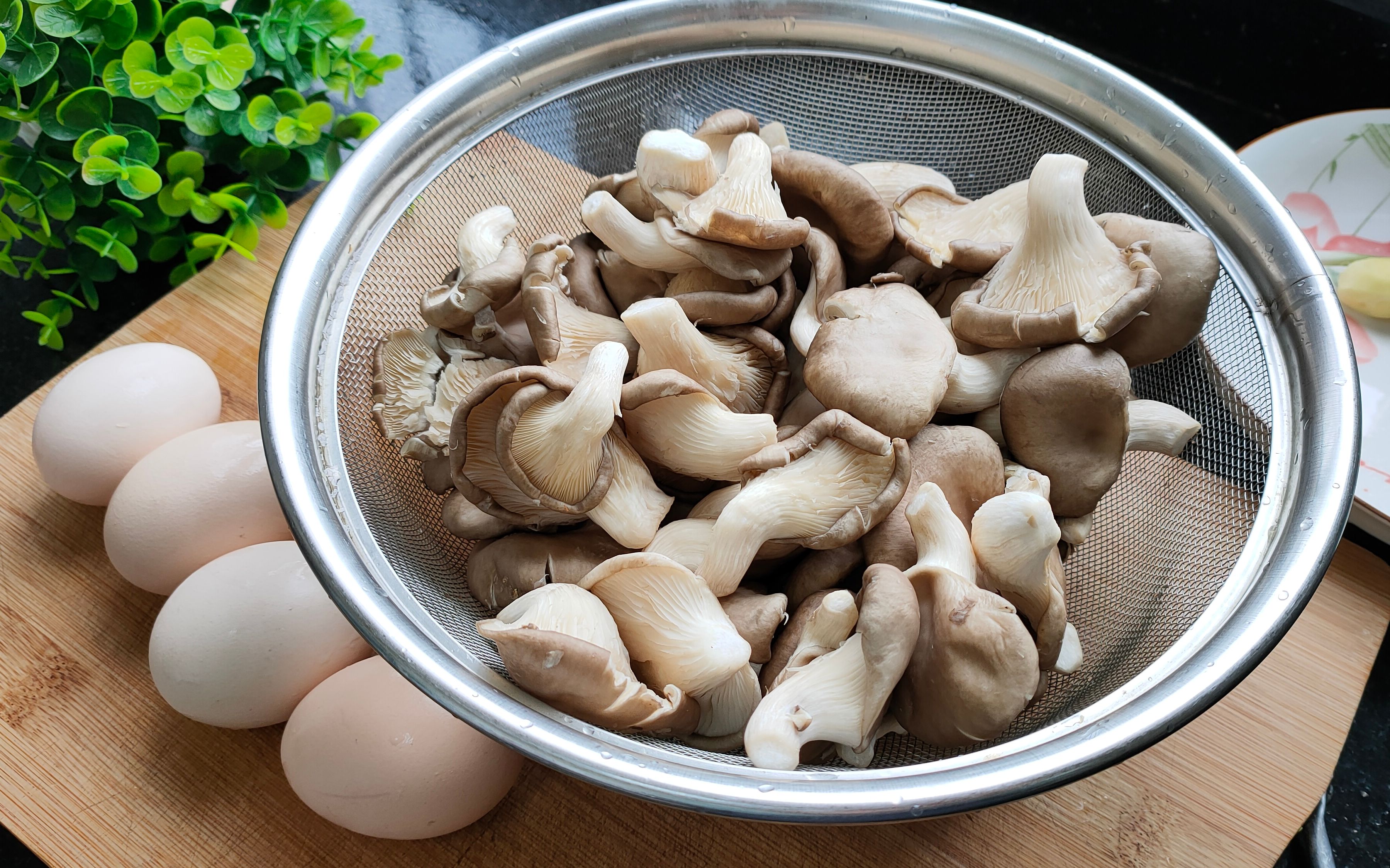 蘑菇炒蛋怎么做_蘑菇炒蛋的做法_豆果美食