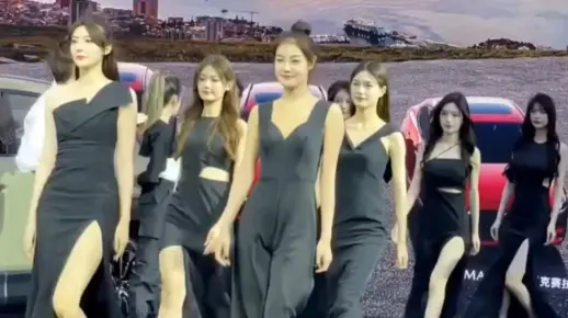 车模大赛疯狂走秀