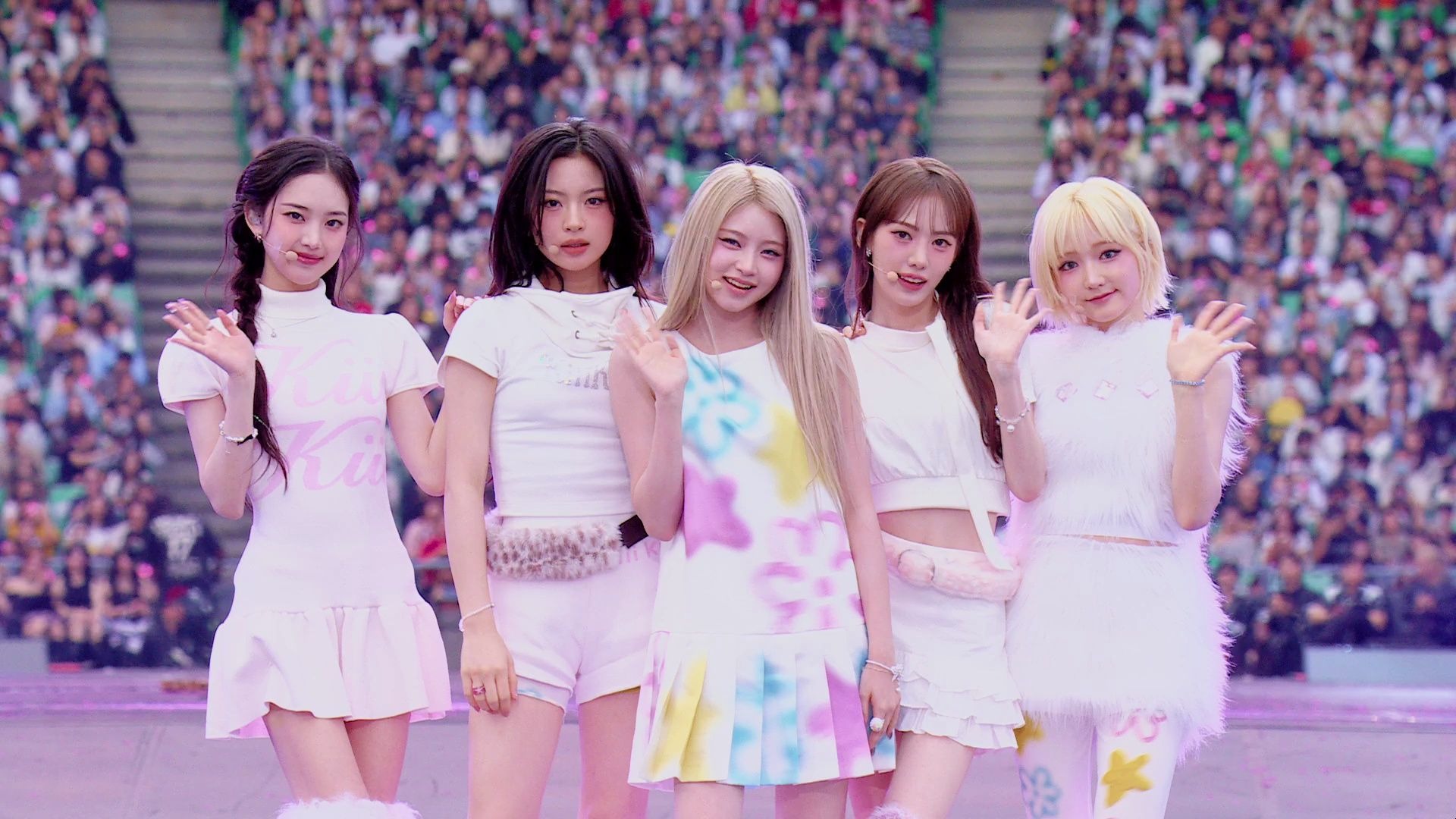 【AAA】KiiiKiii - INTRO + I DO ME / HAUM 合作舞台 - 251206